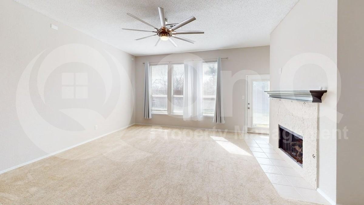 8204 Montecito Dr - Photo 5 of 21