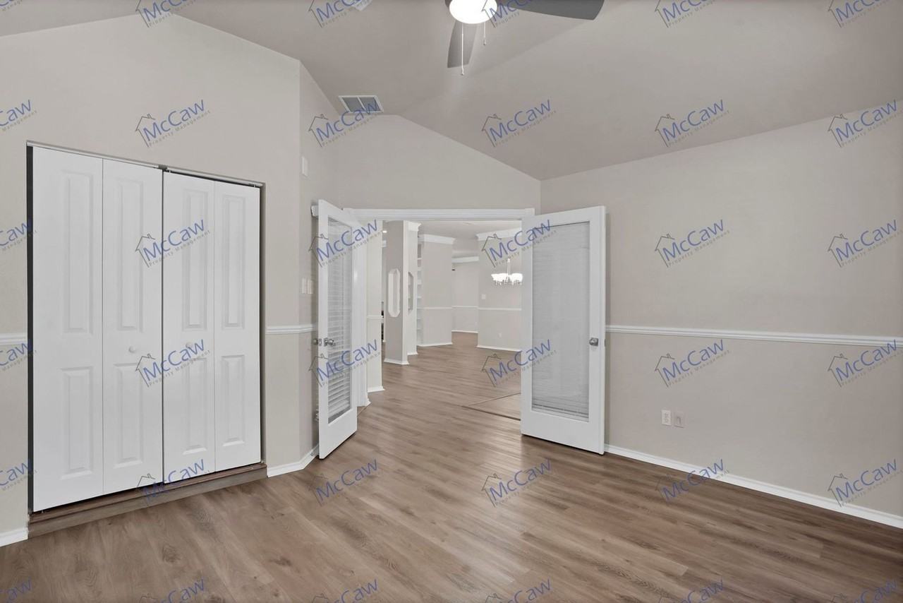 6113 Lantana Ln - Photo 5 of 24