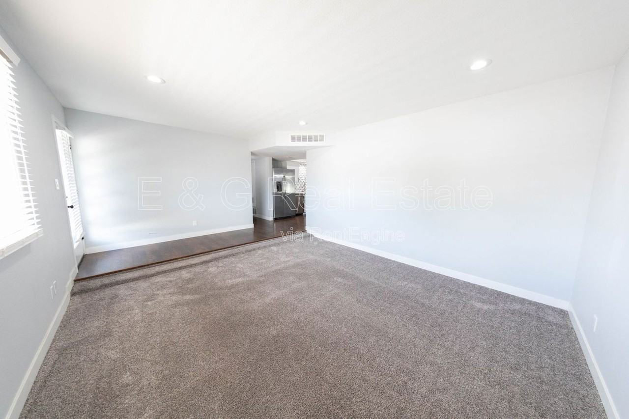 2144 S Los Feliz Dr - Photo 6 of 26