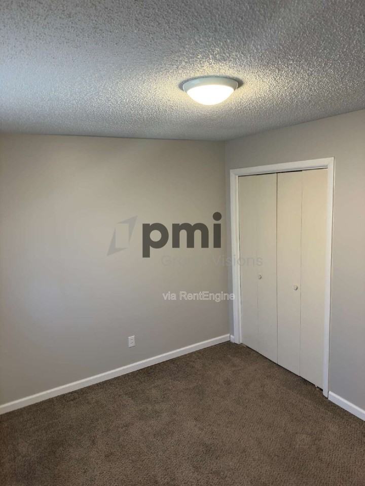 24 W Buchanan Ave #19 - Photo 7 of 12