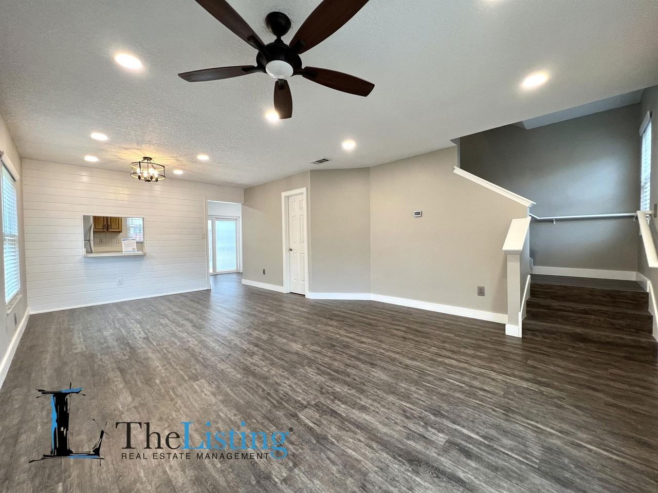 6300 Arlington Ct #210 - Photo 5 of 20