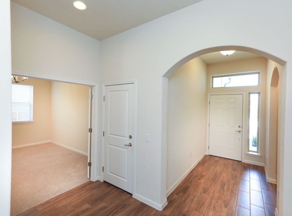 7309 Coit Rd - Photo 2 of 48