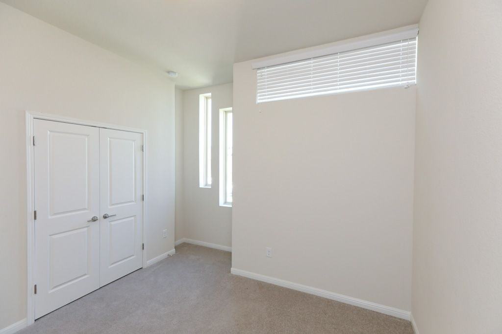 7309 Coit Rd - Photo 3 of 48