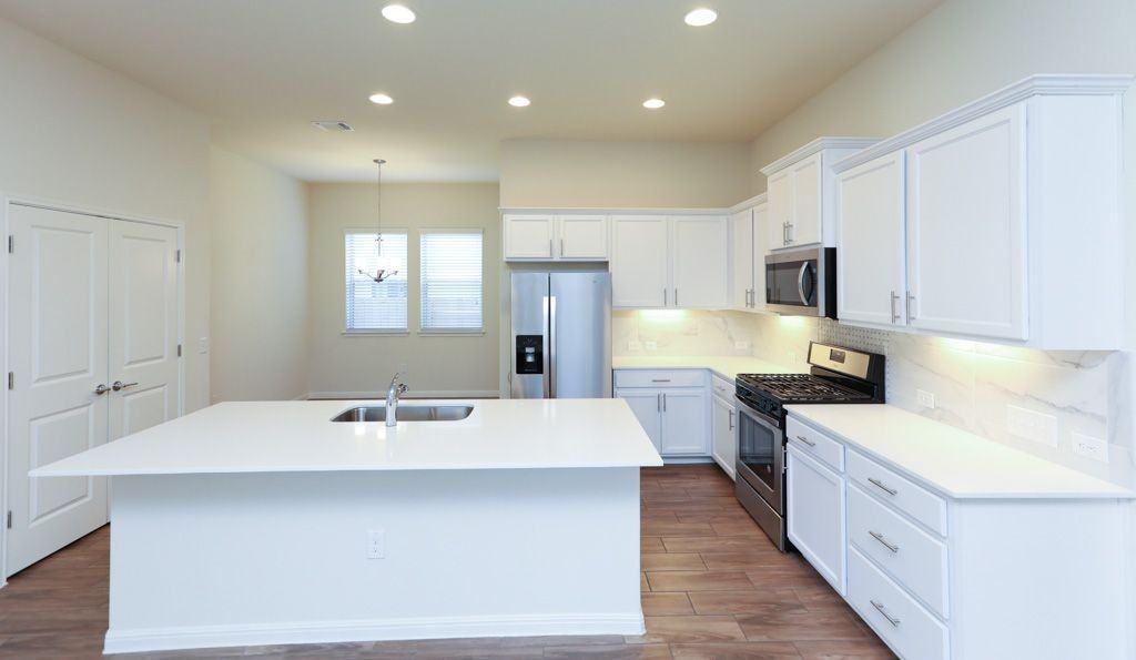 7309 Coit Rd - Photo 6 of 48