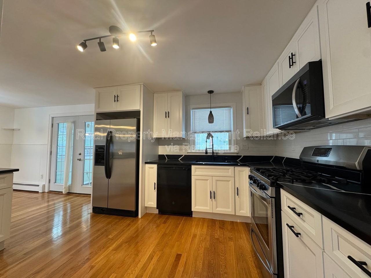 30 Gables Cir - Photo 3 of 27