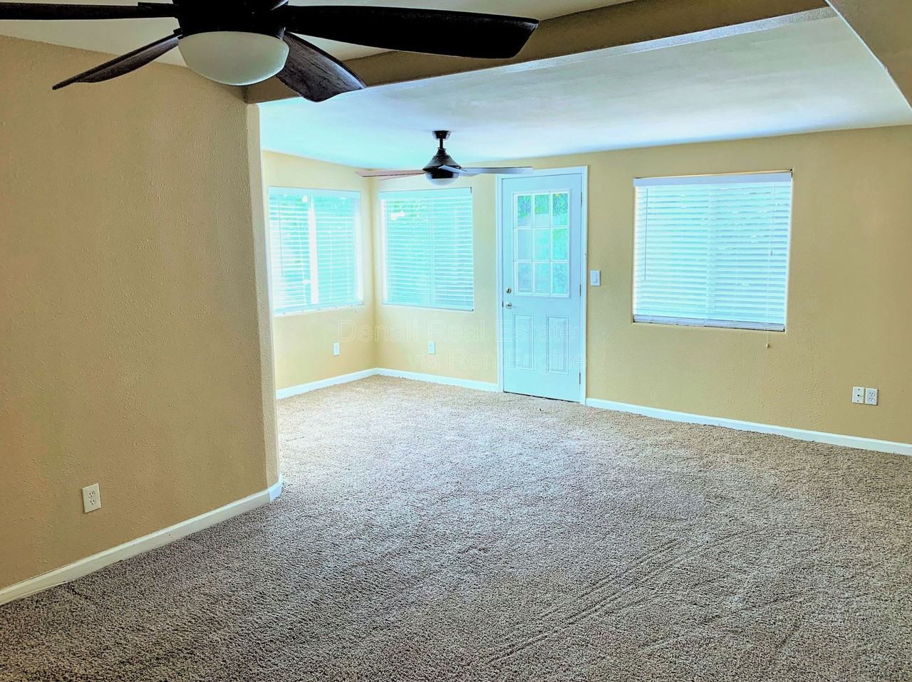 5916 E Spring Rd - Photo 2 of 16