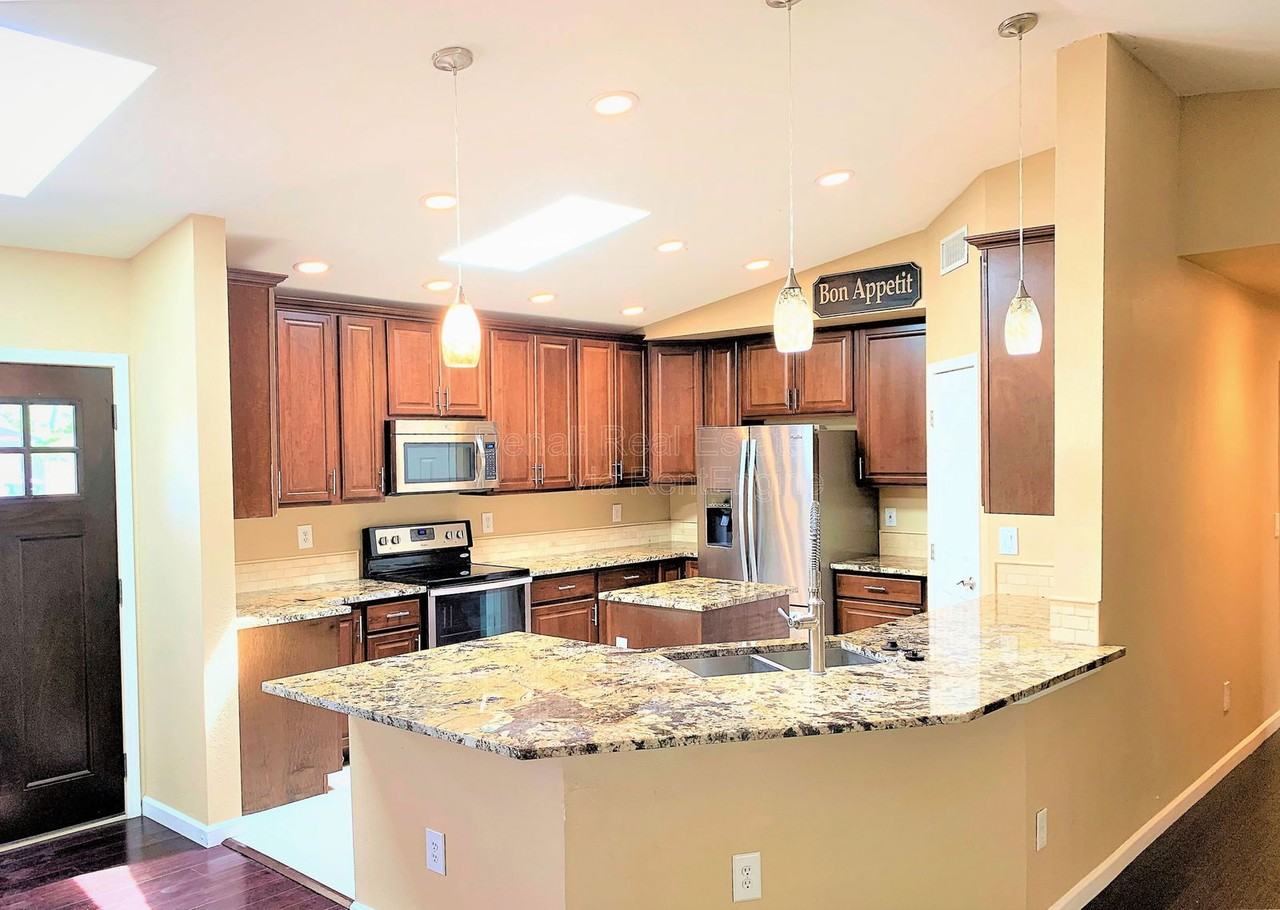 5916 E Spring Rd - Photo 4 of 16