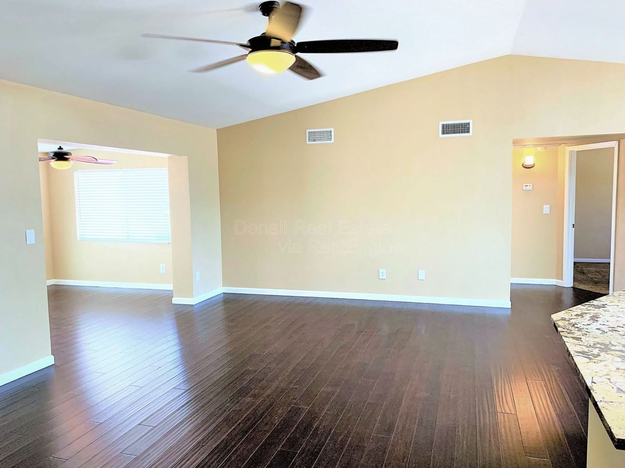 5916 E Spring Rd - Photo 6 of 16