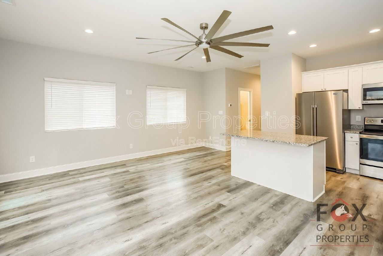 3989 Flat Rock Rd - Photo 7 of 17