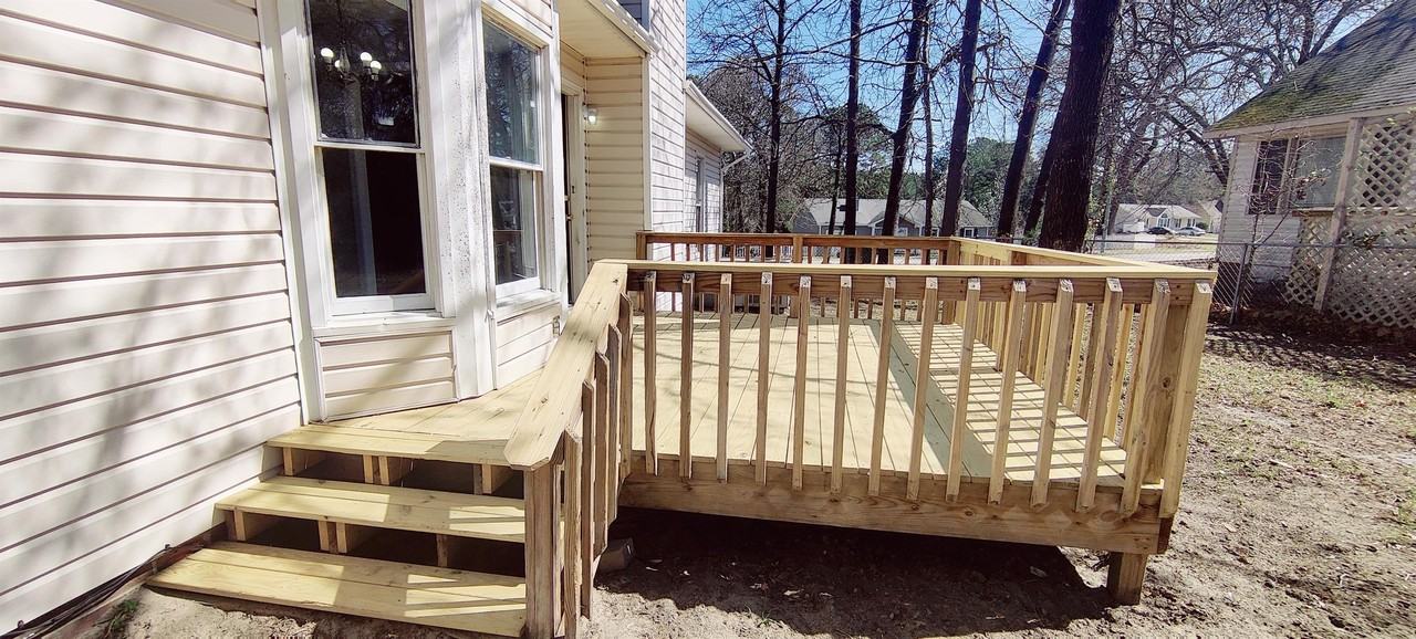 4501 Plainview Ct - Photo 3 of 9