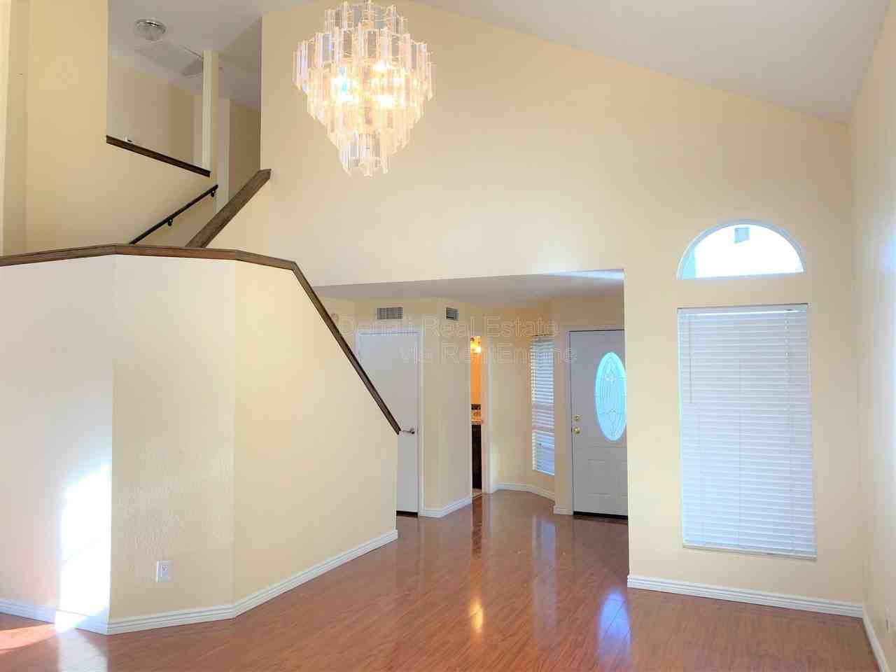 19033 N 6th St - Photo 4 of 16