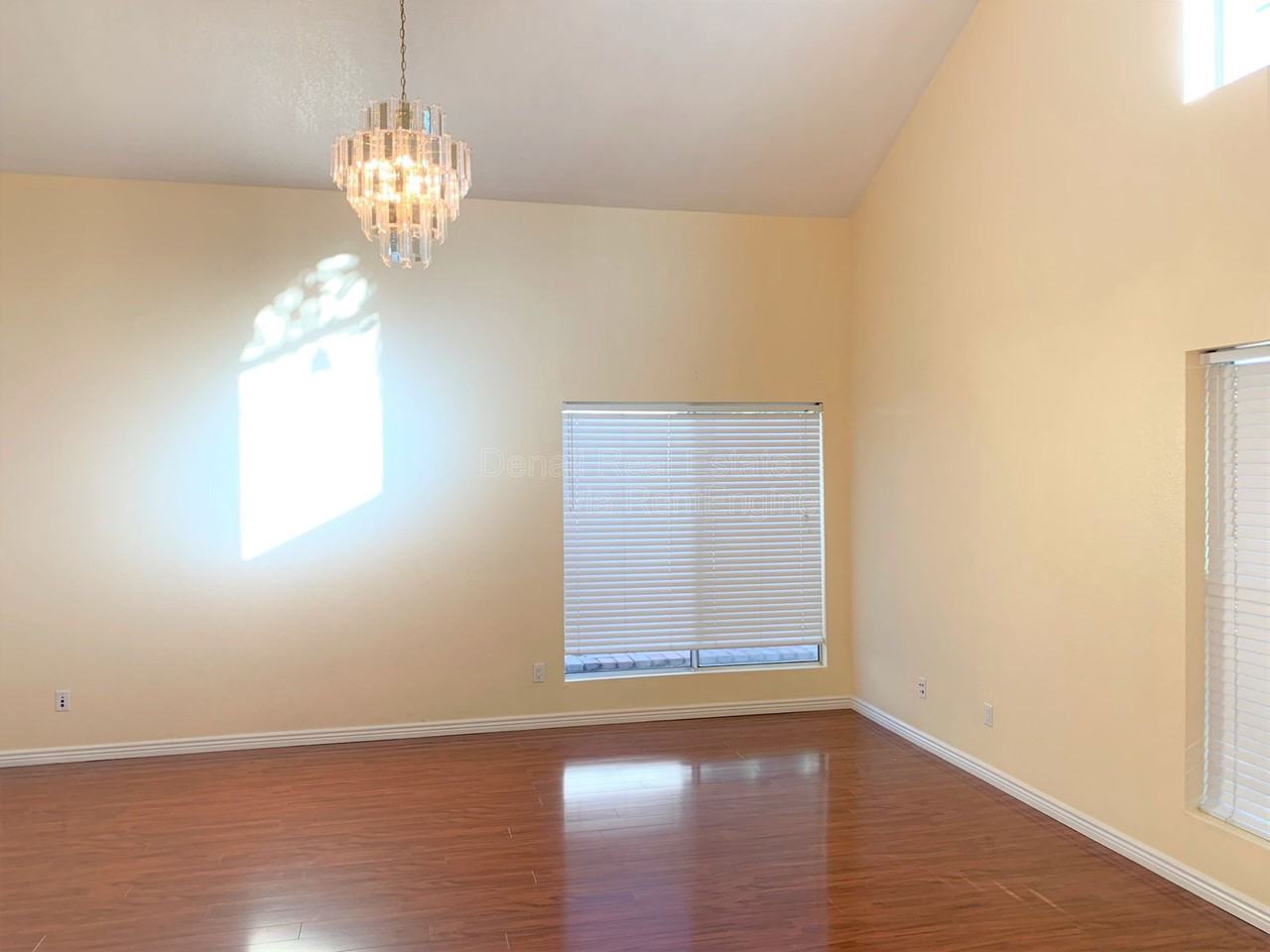 19033 N 6th St - Photo 5 of 16