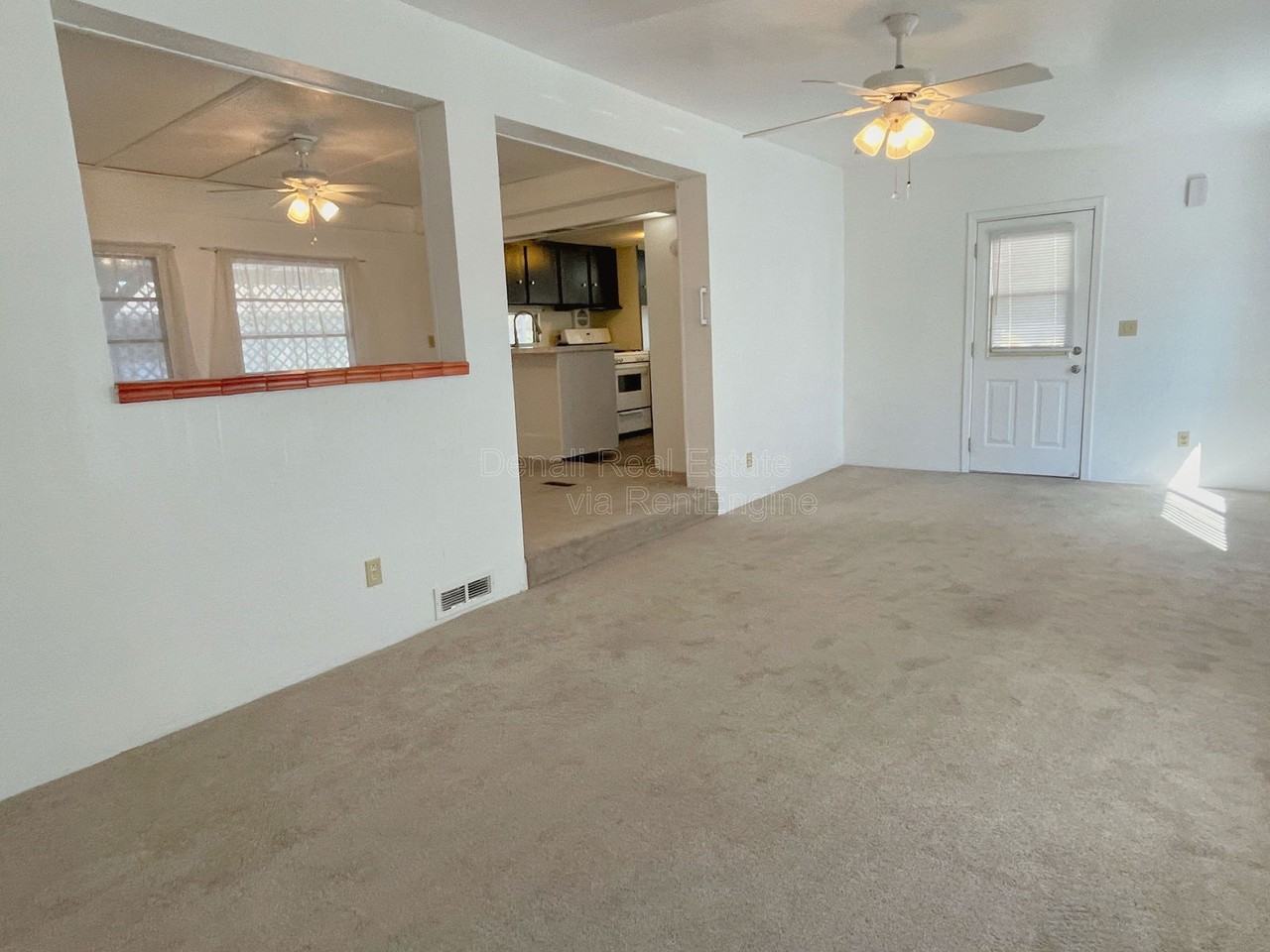 5709 W Rocking Circle St - Photo 5 of 33