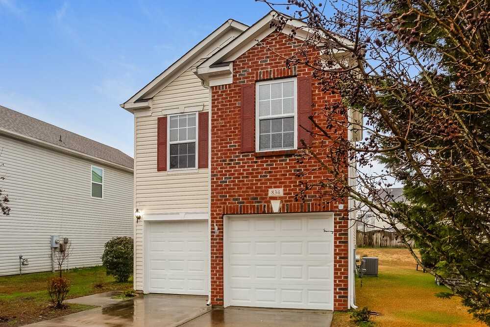 834 Littleton Dr - Photo 4 of 17