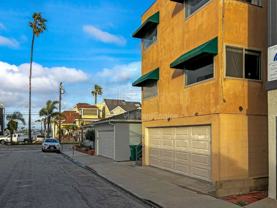 26 69th Pl - Photo 1 of 1