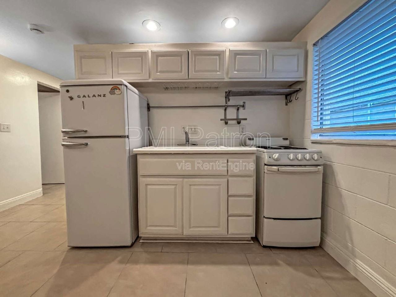 26 69th Pl - Photo 6 of 11