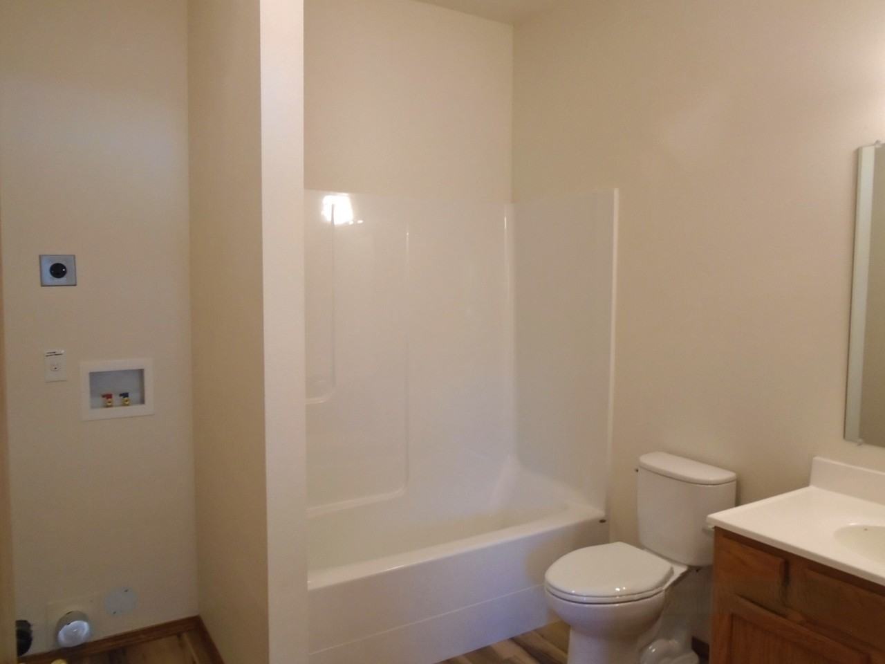 632 N 4th St - Photo 4 of 39