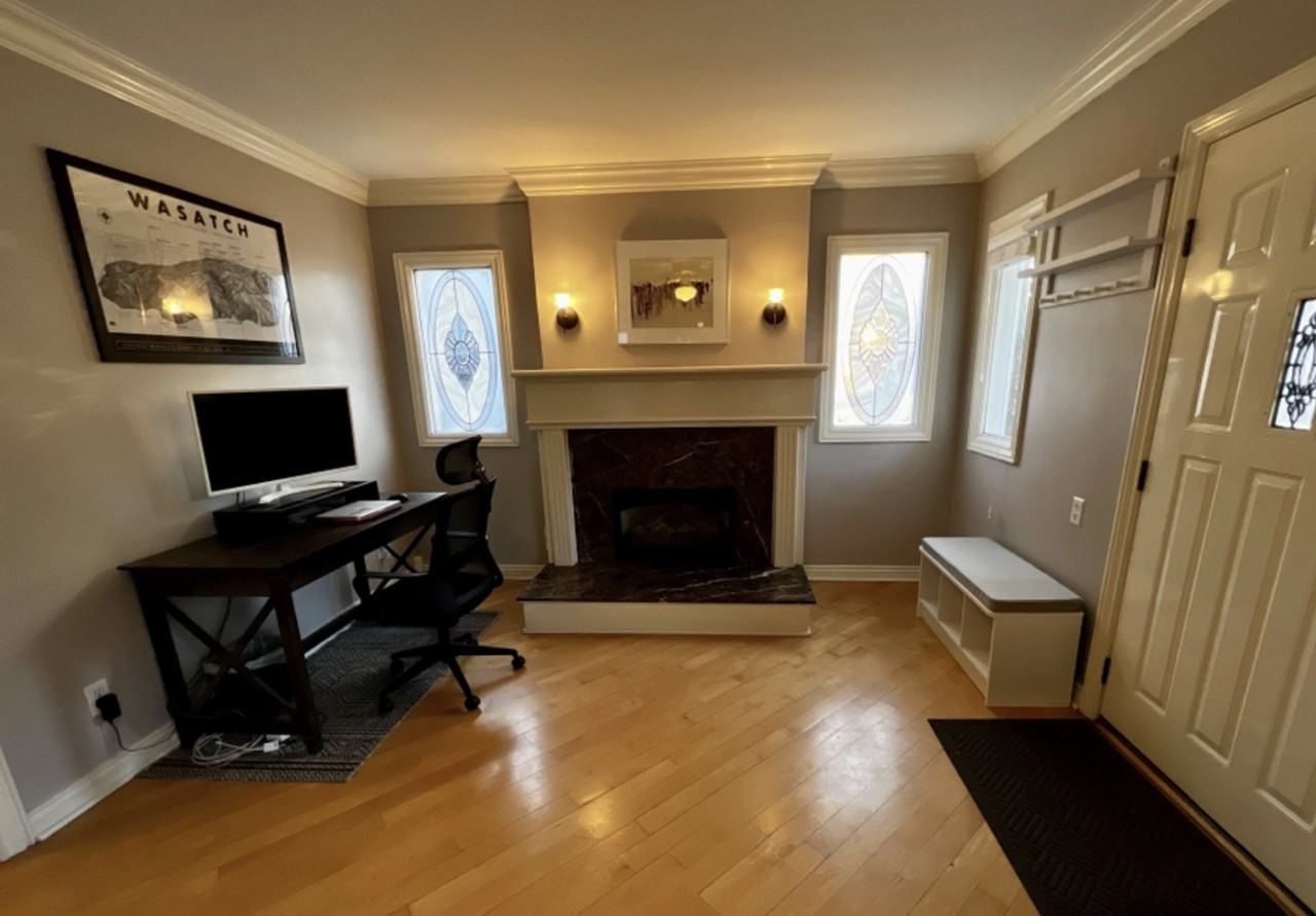 460 E 7th Ave - Photo 4 of 26