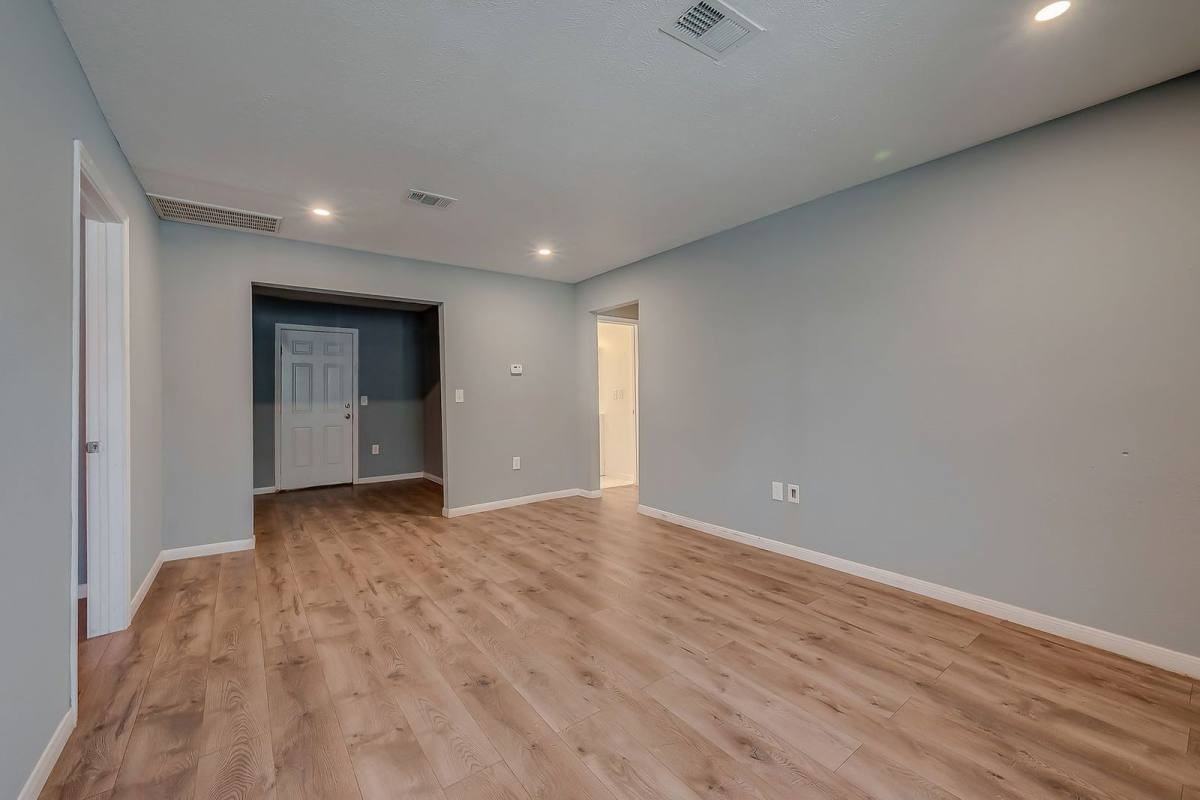 6823 Goforth St - Photo 6 of 10