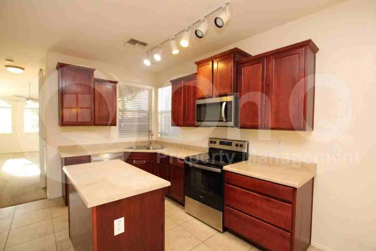 4050 E Tulsa St - Photo 3 of 10