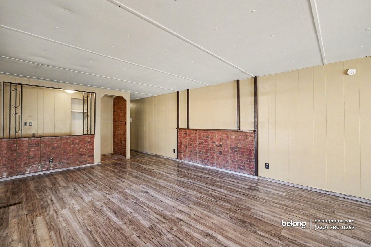 3904 Glacier Dr - Photo 7 of 27