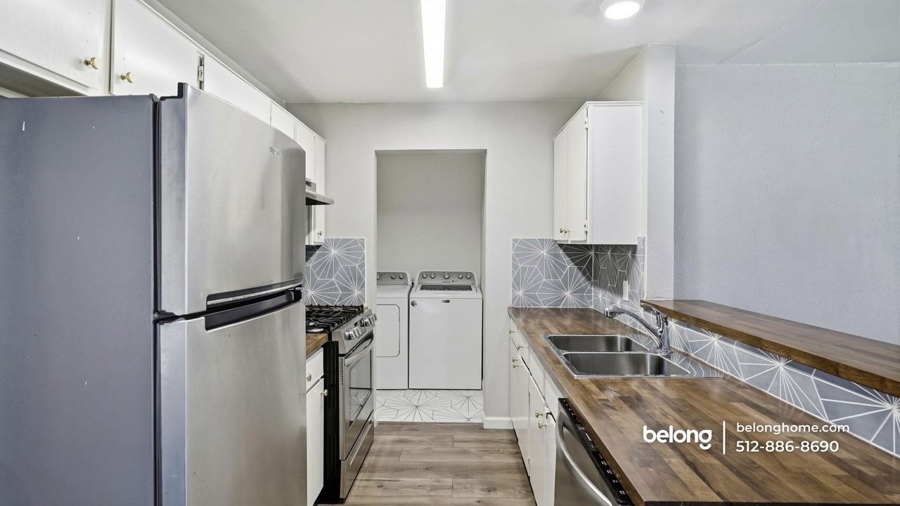 5701 Claystone Cv - Photo 7 of 20