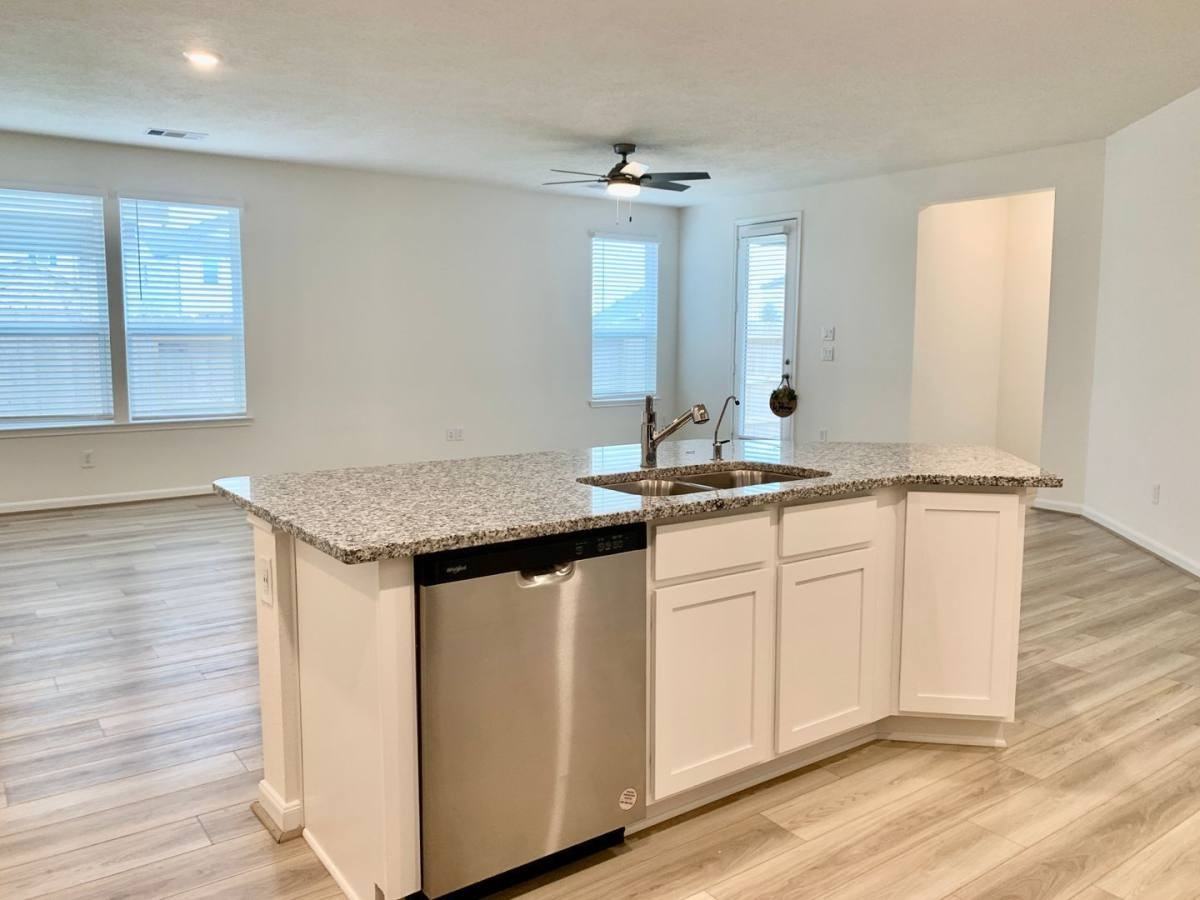 2920 Grand Anse Dr - Photo 6 of 10