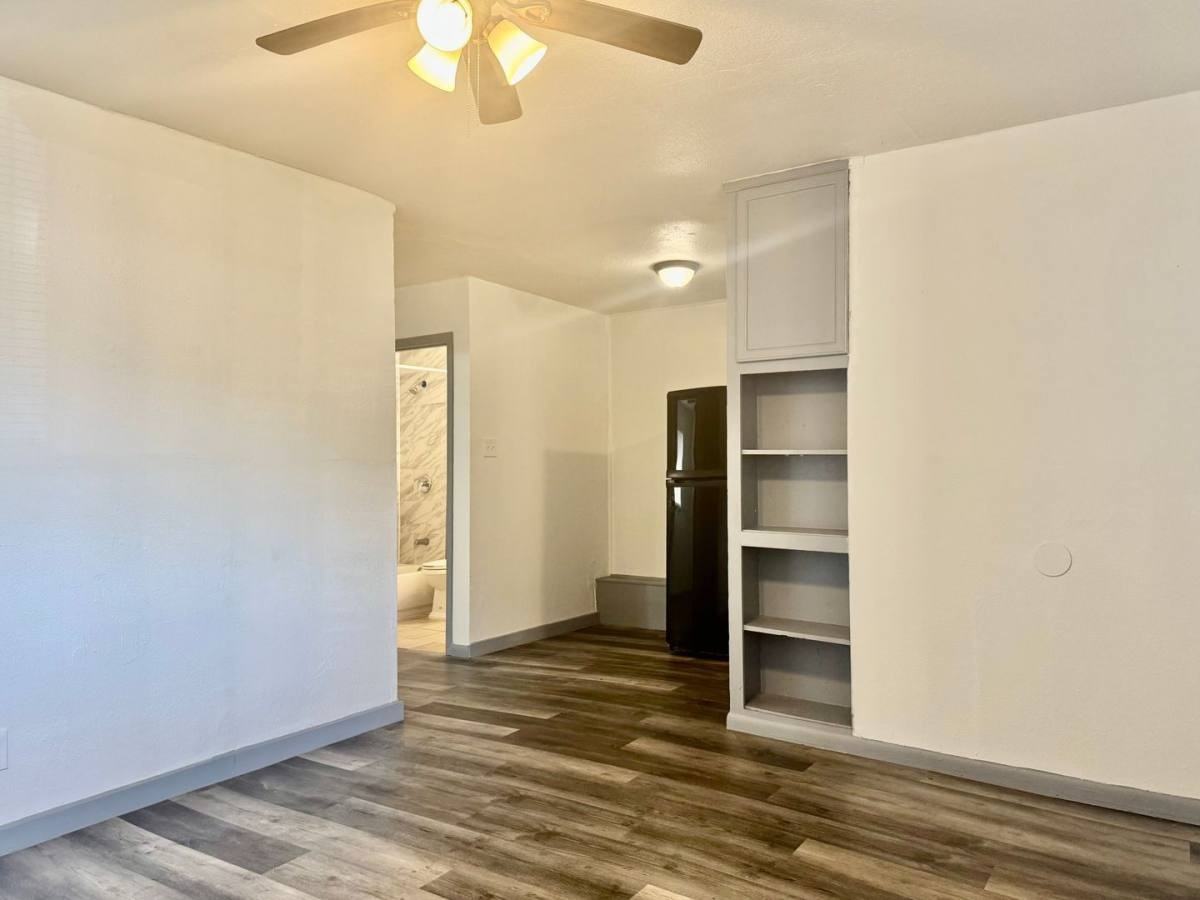 1001 Spooner St #C - Photo 3 of 9