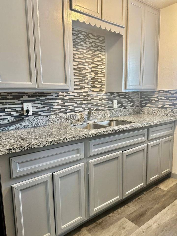 1001 Spooner St #C - Photo 5 of 9