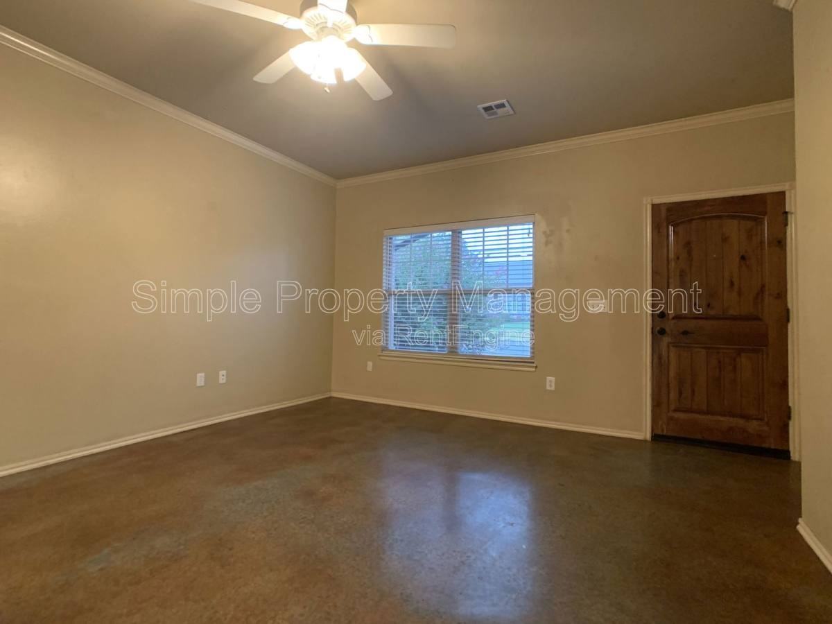 14870 Gilbert St #D - Photo 2 of 10