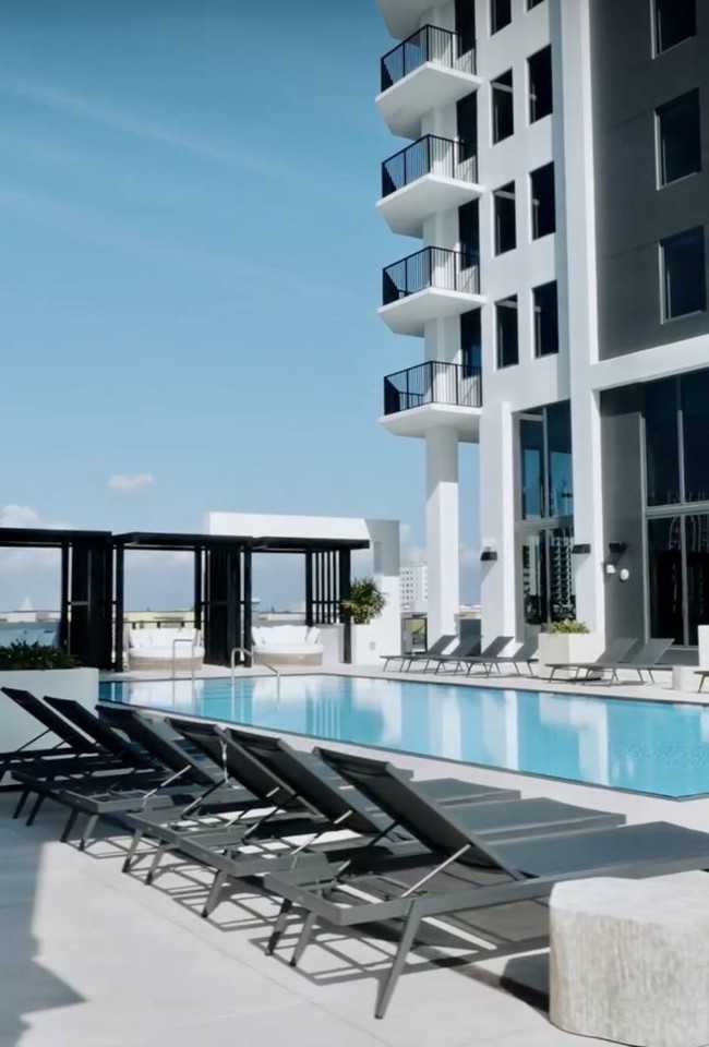 1005 1st Ave N - Photo 2 of 19