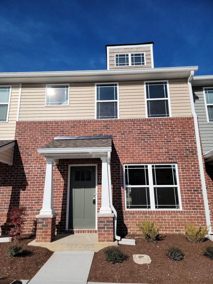 4011 Angelica Ct #1 - Photo 2 of 8