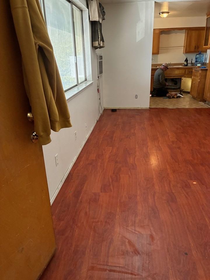 2215 15th St #B - Photo 5 of 7