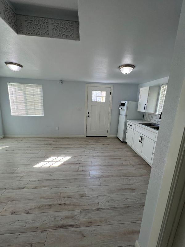 14521 Imperial Hwy - Photo 4 of 17