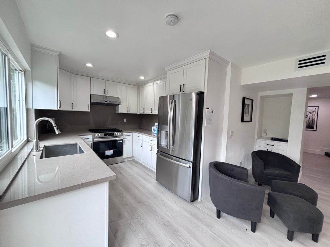 270 W Blaine St - Photo 7 of 26