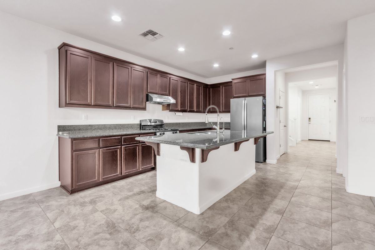 8429 Vila Gale Way - Photo 4 of 35