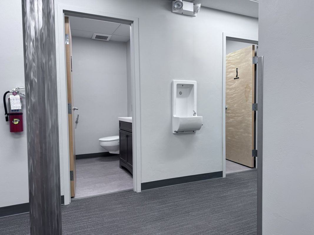 4111 Minnesota Dr - Photo 2 of 8