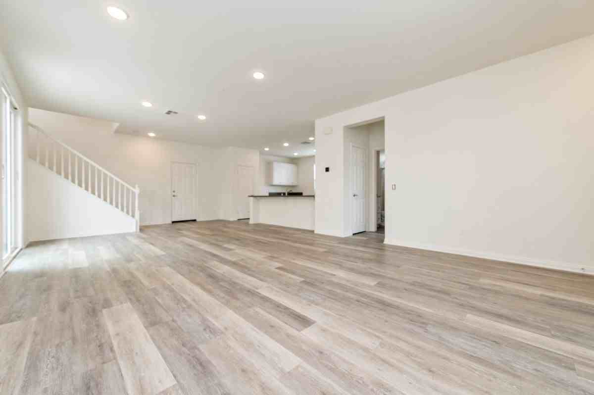 5961 Silveira St - Photo 3 of 24