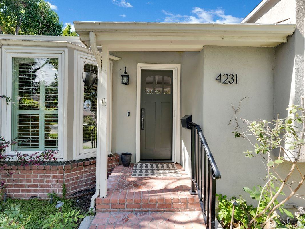 4231 Stern Ave - Photo 2 of 30