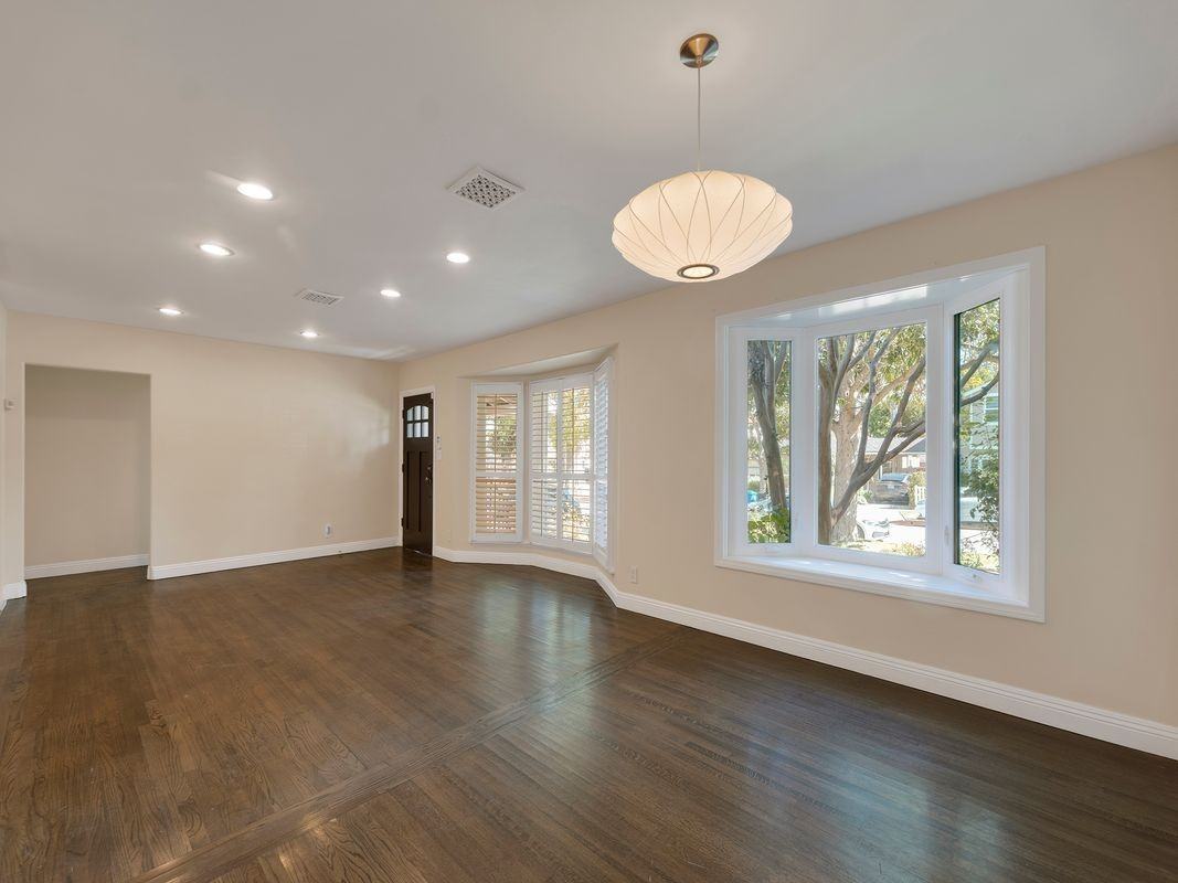 4231 Stern Ave - Photo 3 of 30