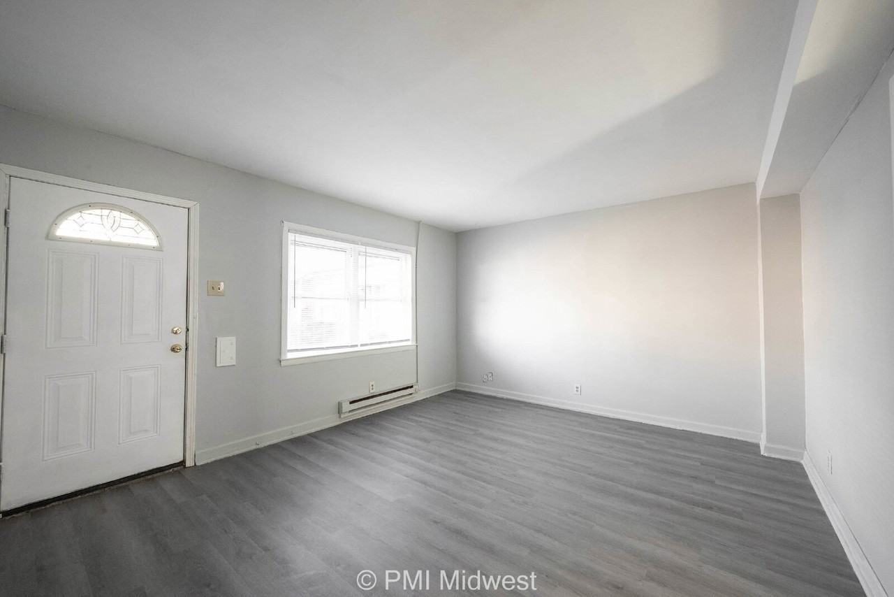 3725 N Sherman Dr Apt 4 - Photo 2 of 13