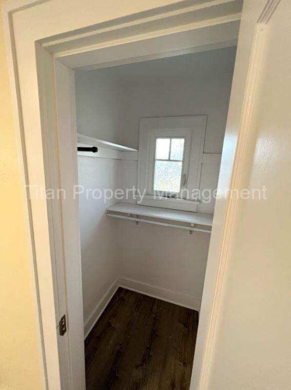 1030 Se 184th Ave - Photo 7 of 17