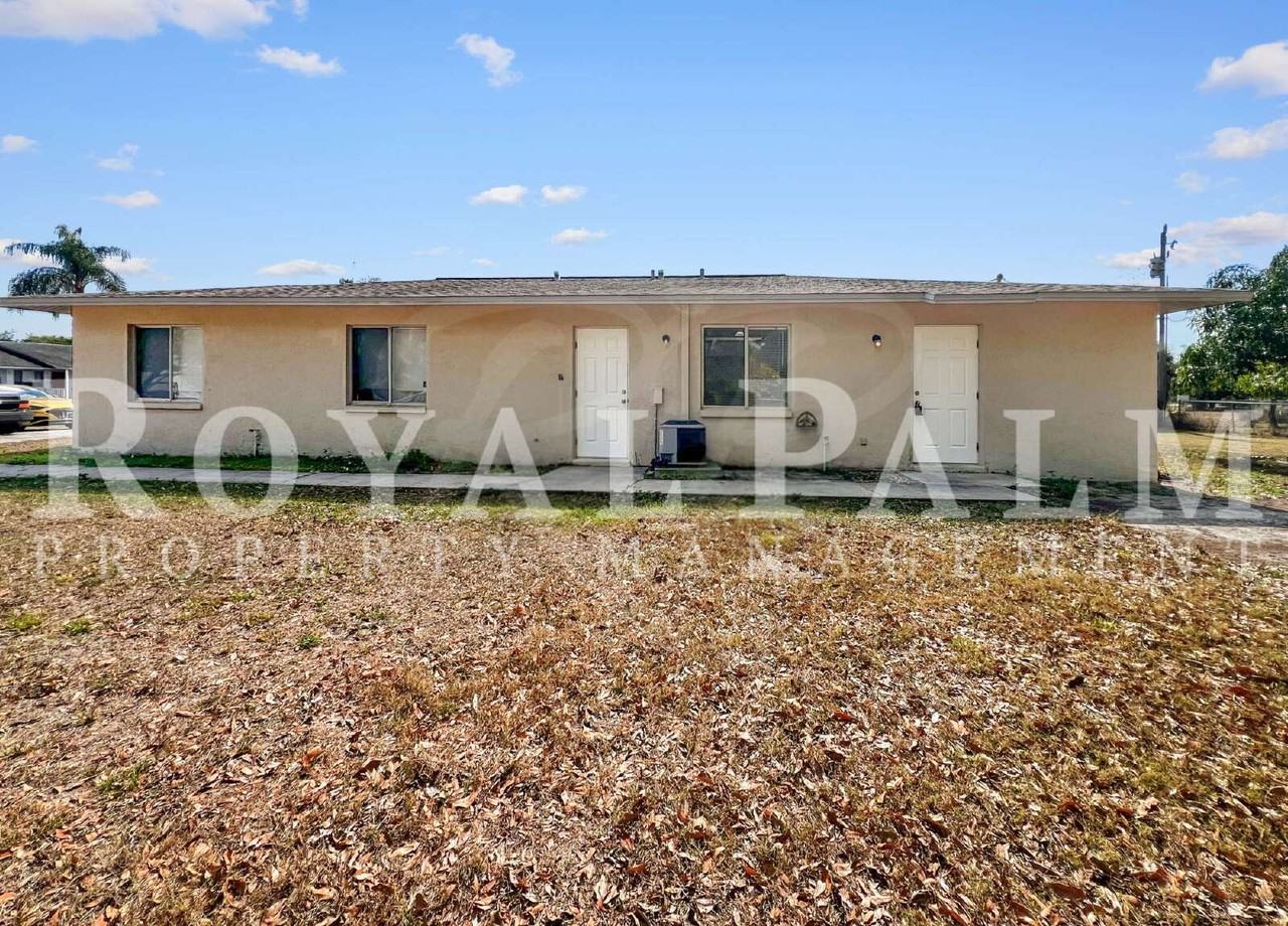 2239 Iris Way - Photo 5 of 25