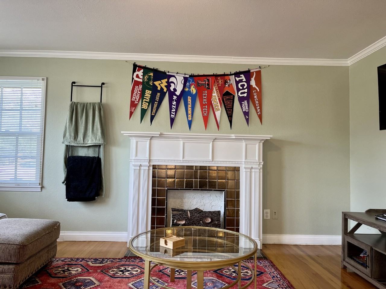 2611 31st St - Photo 5 of 26