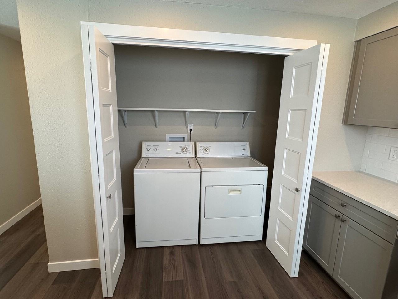 4547 Beachcomber Ct - Photo 5 of 18