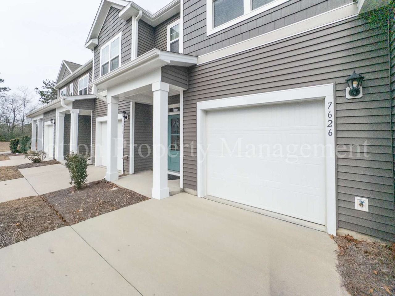 7626 Knightbell Cir - Photo 2 of 37