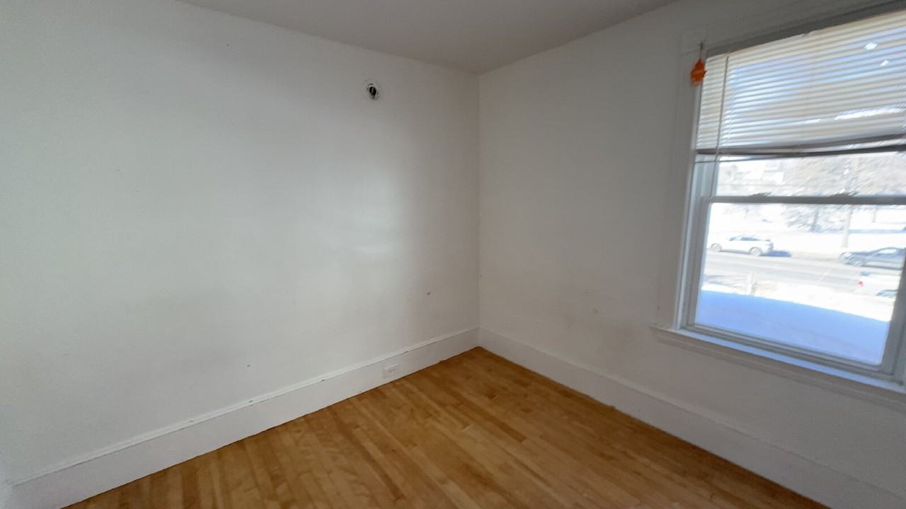 670 Main St - Photo 4 of 24