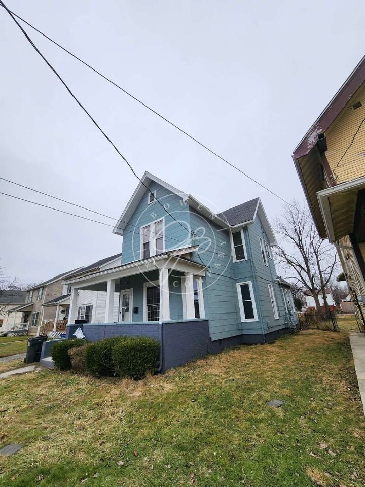 1465 Milburn Ave - Photo 2 of 45