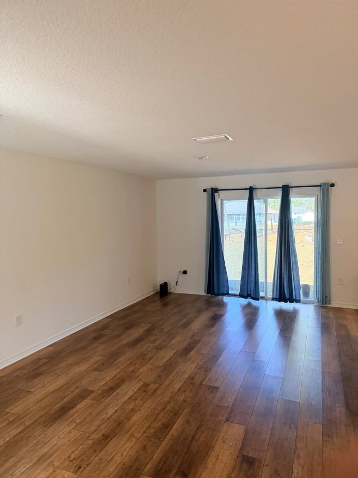 12253 Island Shrike Rd - Photo 3 of 19