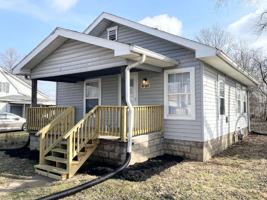 featured image of 2627 S Goodlet Ave